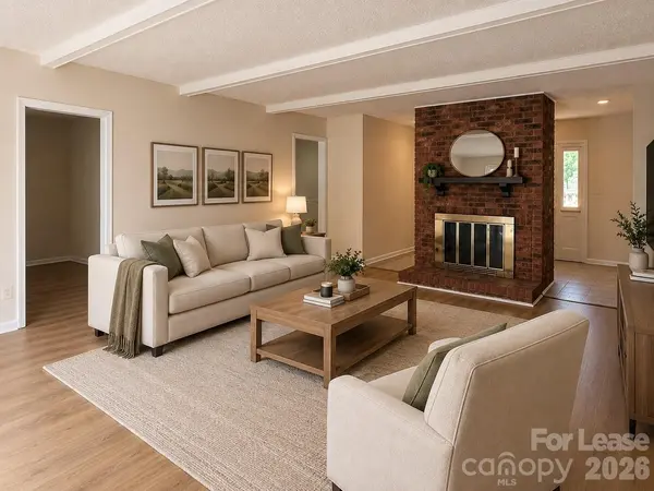 6341 Round Hill RD, Charlotte, NC 28211