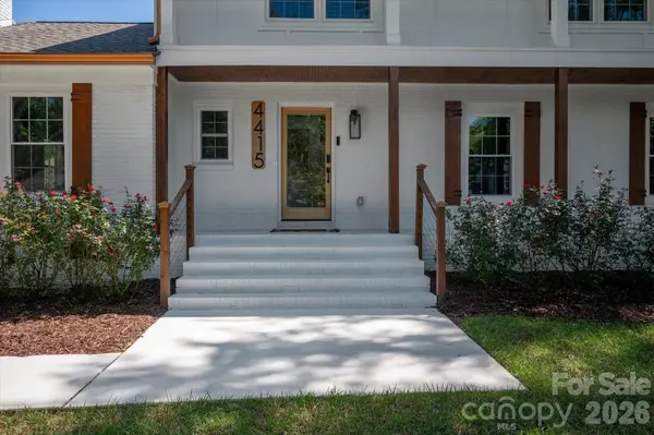 4415 Deepwood DR, Charlotte, NC 28226
