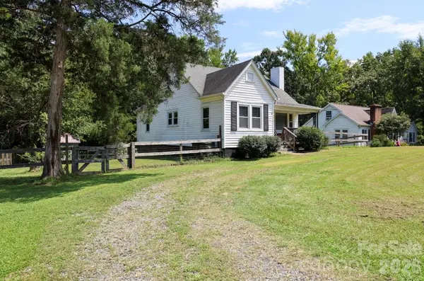 370 Belvedere DR NW, Concord, NC 28027