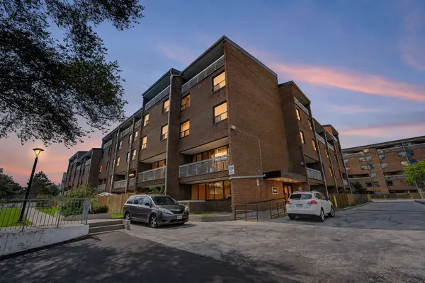 4060 Lawrence AVE E #413, Toronto E10, ON M1E 4V4