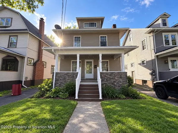 48 W Walnut ST, Kingston, PA 18704