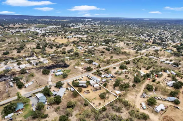 1248 Steen RD, Kingsland, TX 78639