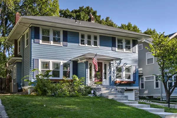 26 E 54th TER, Kansas City, MO 64112