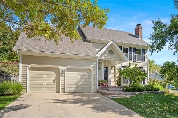 6741 CLAIRBORNE RD, Shawnee, KS 66217