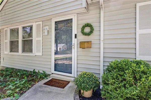 2611 W 77TH ST, Prairie Village, KS 66208