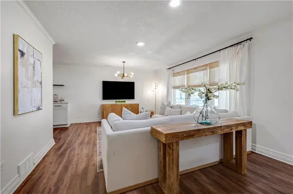 2611 W 77TH ST, Prairie Village, KS 66208