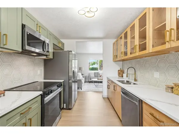 383 S Robb, Lakewood, CO 80226