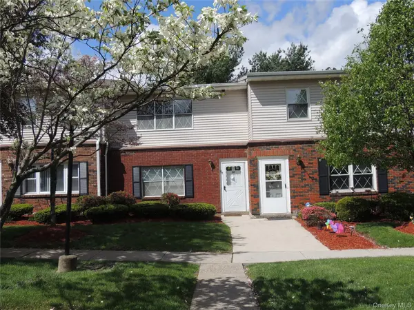 276 Temple Hill RD #207, New Windsor, NY 12553