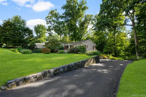 47 Waterbury Pkwy, Cortlandt Manor, NY 10567