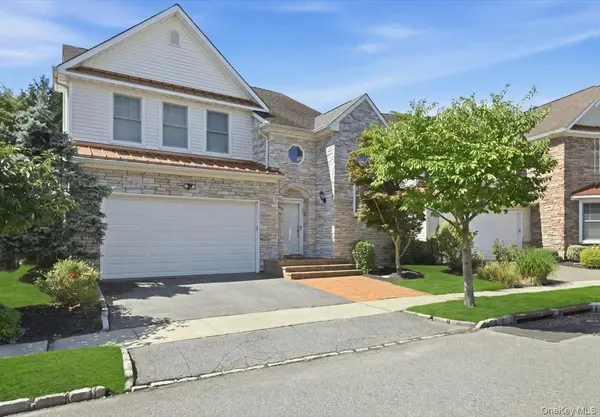 15 W Overlook, Port Washington, NY 11050