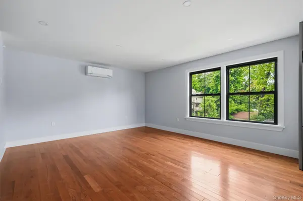 133 N Miller ST #1A, Newburgh, NY 12550