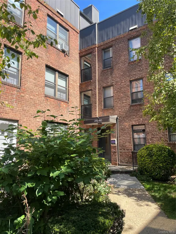 215-40 47 #3B, Bayside, NY 11361
