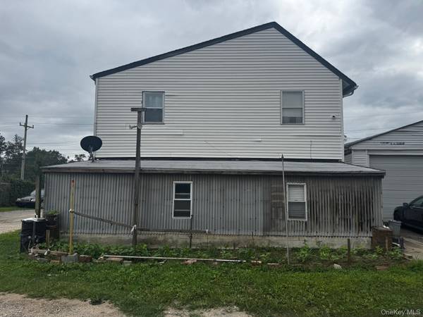 443 Babylon, Roosevelt, NY 11520