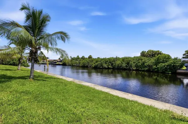 12383 QUINLAN AVE, Port Charlotte, FL 33981