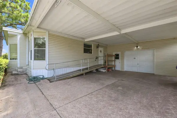 3215 WEKIVA RD, Tavares, FL 32778