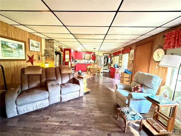 3011 County Road 4330, Boss, MO 65440