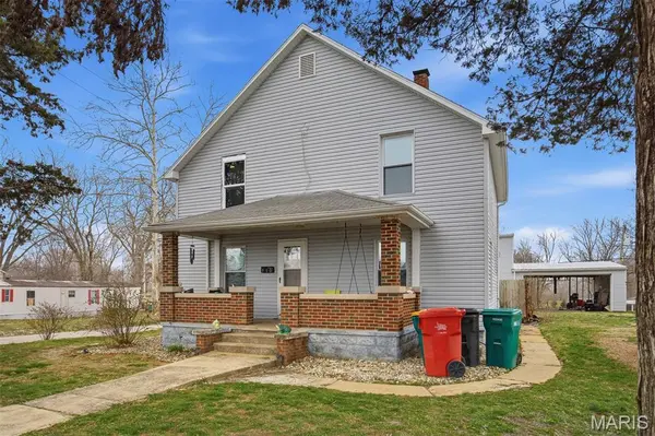 910 Methodist ST, Carlyle, IL 62231