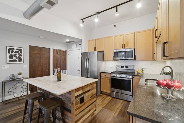 901 W Madison ST #919, Chicago, IL 60607