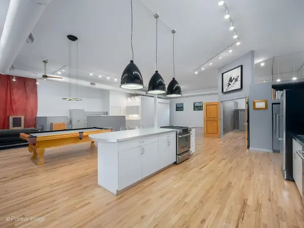400 N Racine AVE #105, Chicago, IL 60642