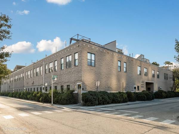 400 N Racine AVE #105, Chicago, IL 60642