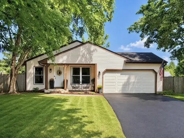 347 Danbury DR, Naperville, IL 60565