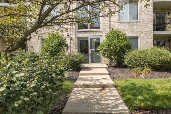 6835 Forestview DR #2C, Oak Forest, IL 60452