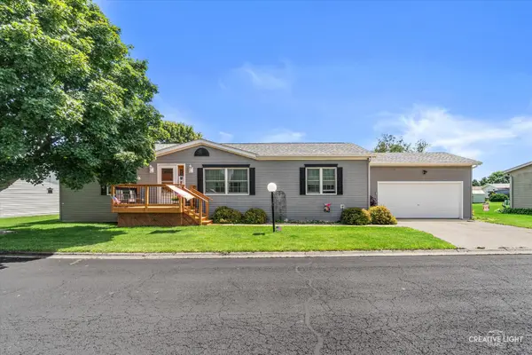 605 Bluebird CIR, Sandwich, IL 60548