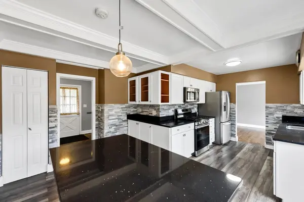 1734 W Rampart RD, Addison, IL 60101