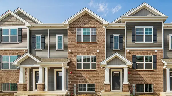 6385 Ulster DR, Tinley Park, IL 60477