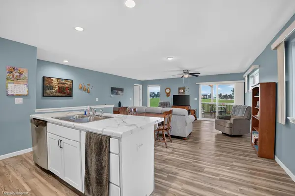 1113 Loren DR, Cedar Falls, IA 50613