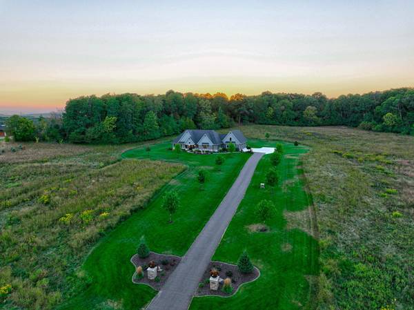 5580 Oakridge TRL S, Afton, MN 55001