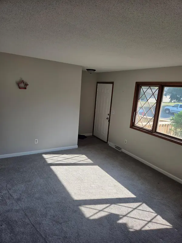 7909 Brunswick AVE N, Brooklyn Park, MN 55443