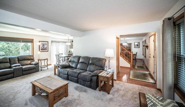 18474 Everest PATH, Farmington, MN 55024