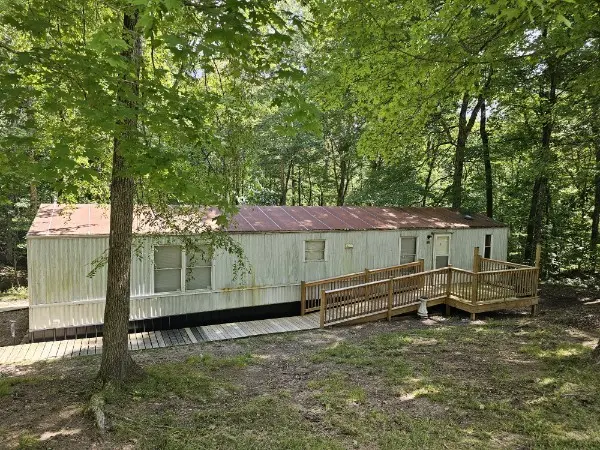 1882 Dunbar Rd, Woodlawn, TN 37191