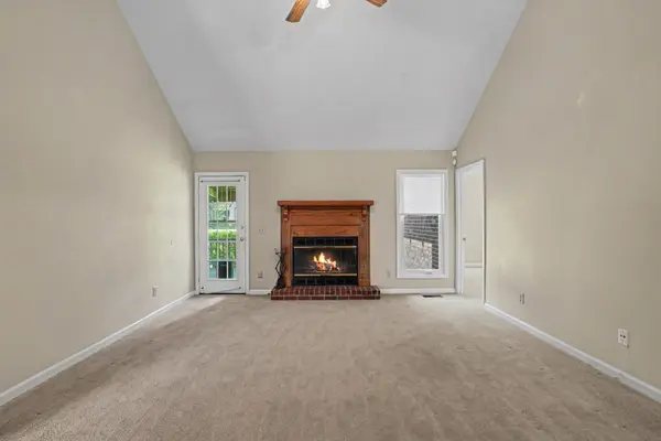 363 Jones Mill Rd, La Vergne, TN 37086