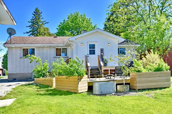 56 BATTEAUX RD, Clearview, ON L9Y 3Z1
