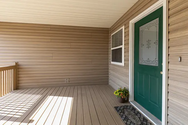 511 N Russell AVE, Bolivar, MO 65613