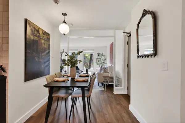 110 Rideau TER #1, New Edinburgh - Lindenlea, ON K1M 0Z2