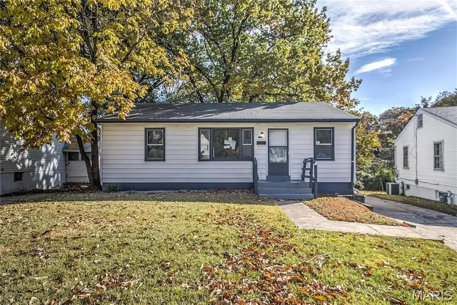 4016 Jenny DR, St Louis, MO 63121