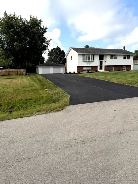 3406 Regan RD, Joliet, IL 60431
