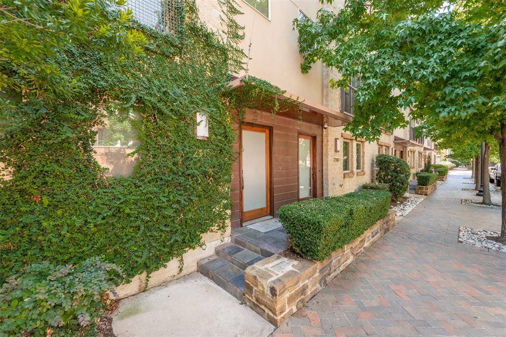 2315 Clark Street, Dallas, TX 75204