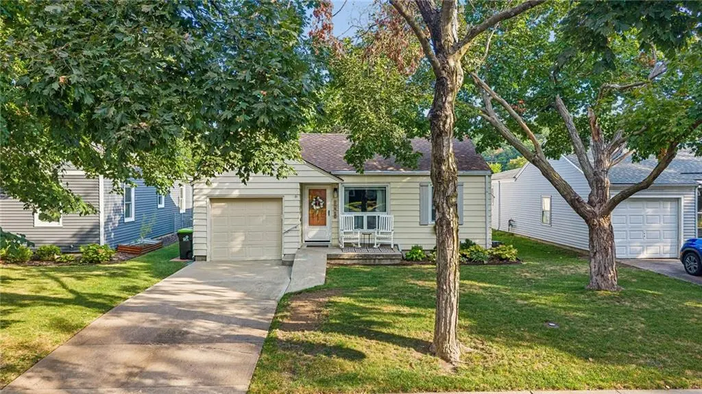 1228 E 25th AVE, Kansas City, MO 64116