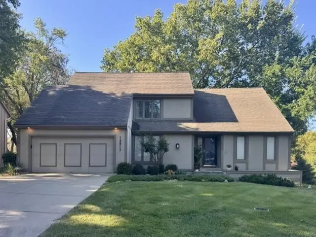 12817 W 116th ST, Overland Park, KS 66210