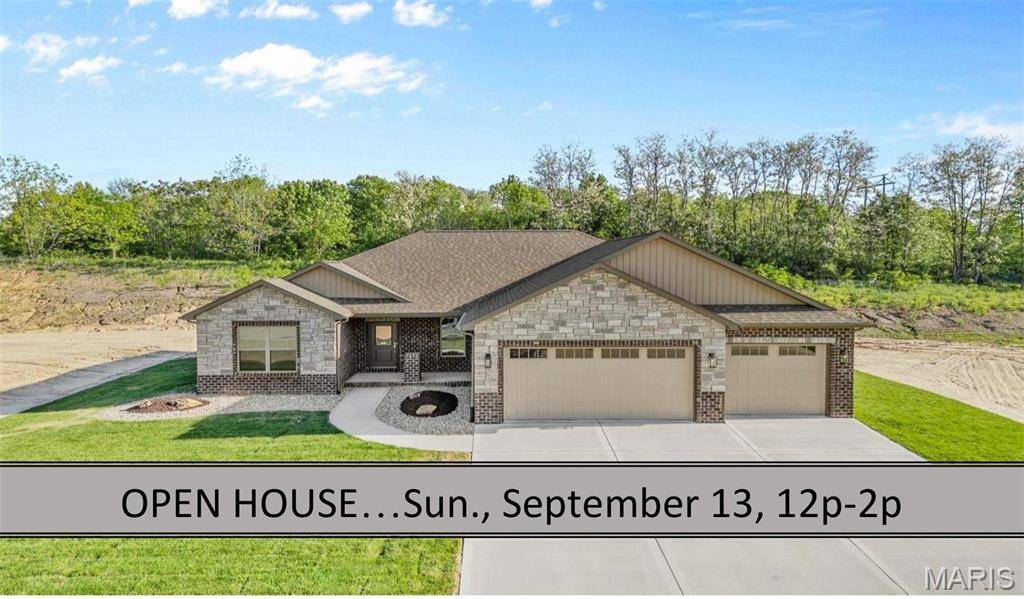 2947 Bluff Ridge CT, Maryville, IL 62062