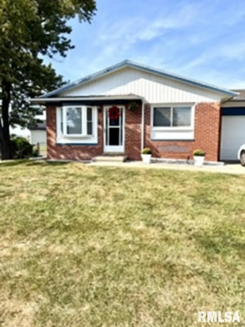 4015 W CREIGHTON TER, Peoria, IL 61615