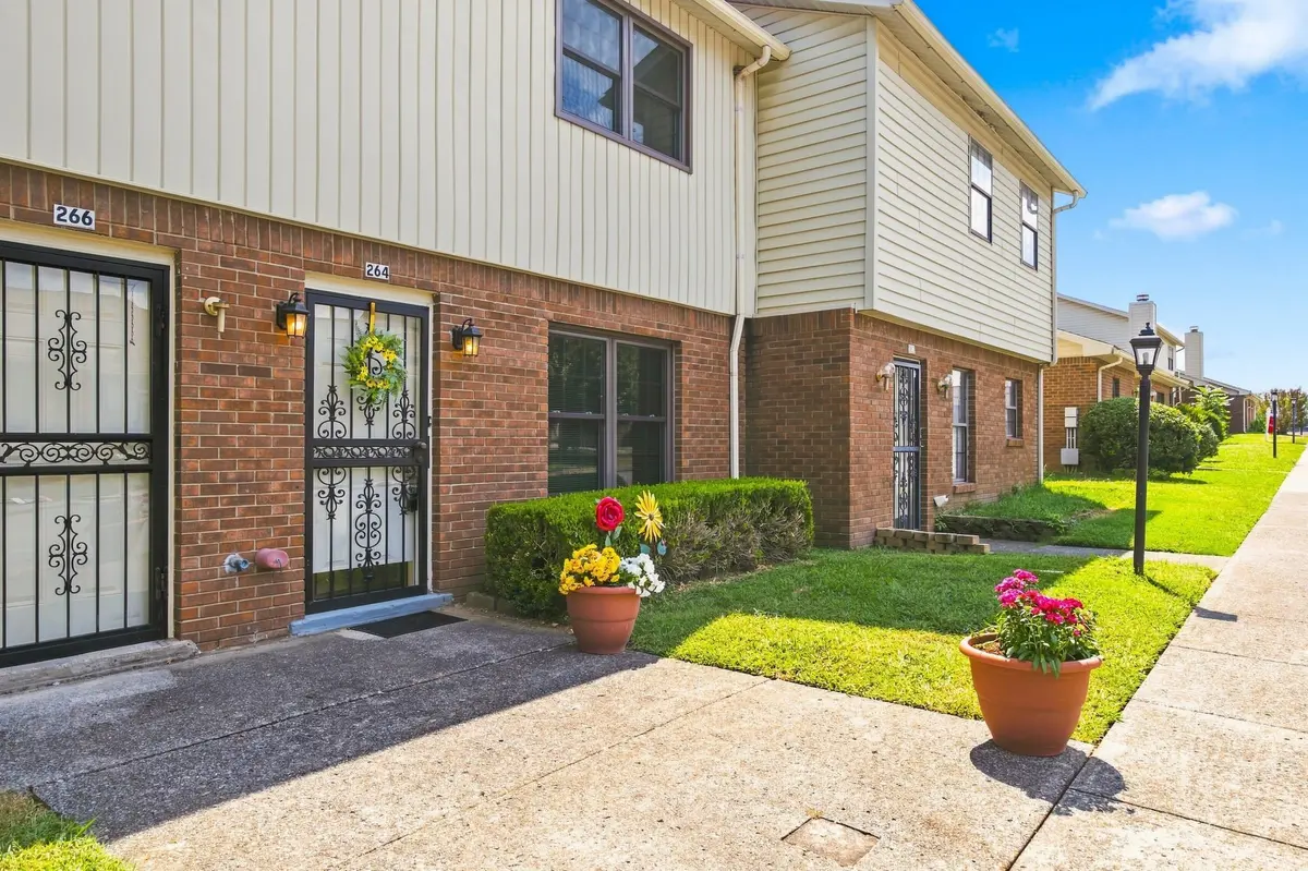 264 Mayflower Ln #N, Madison, TN 37115