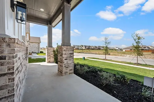 704 Blackbird Drive, Aledo, TX 76008
