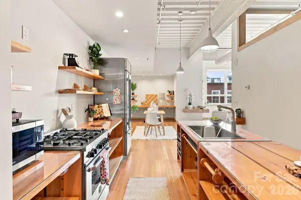 12 S Lexington AVE #201, Asheville, NC 28801