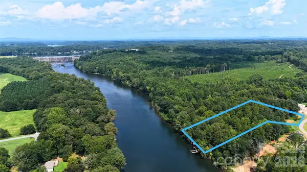 152 Slate DR, Statesville, NC 28625