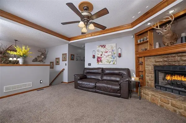 15903 Slater AVE, Belton, MO 64012